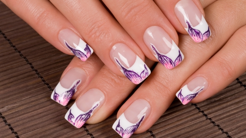 8 Timeless French Tips Nail Art Designs for Young Girls