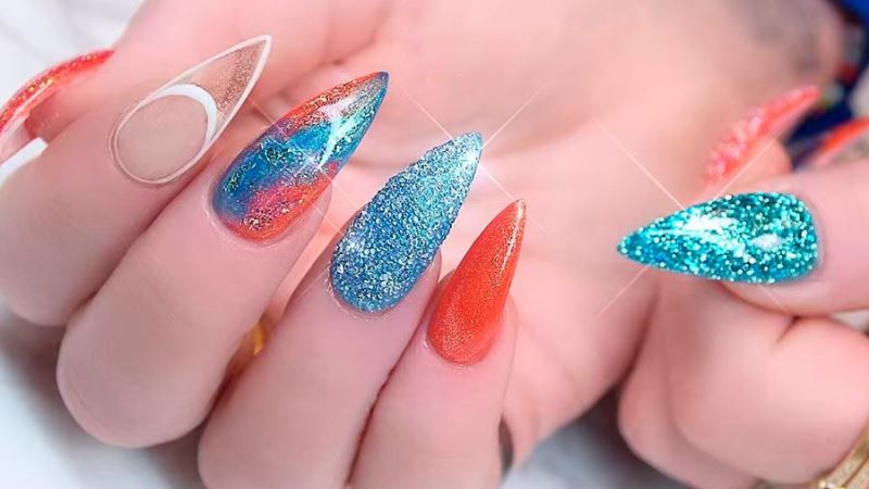 Make Elegant Yoru Nails with Mix and Match Omber Designs