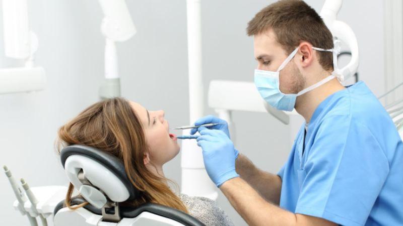 Best Considerations to Make Before Using the Services of a Dentist